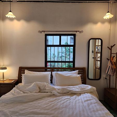 Albergue The Ordinary 8 Surat Thani Exterior foto