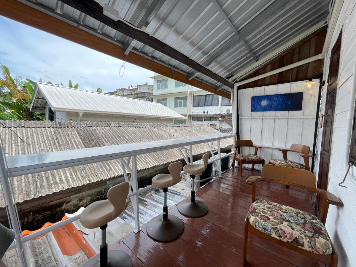 Albergue The Ordinary 8 Surat Thani Exterior foto