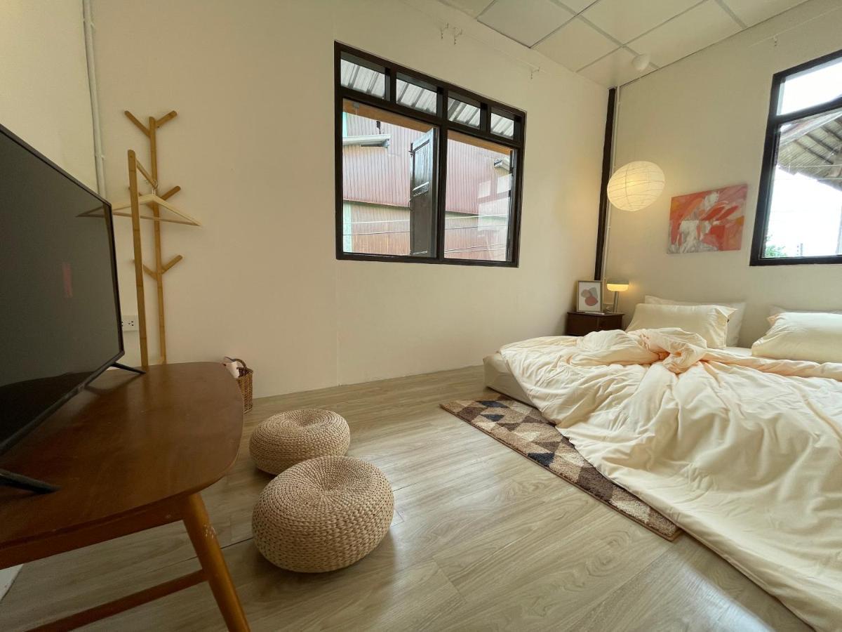 Albergue The Ordinary 8 Surat Thani Exterior foto